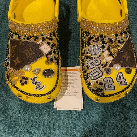 Bling Crocs - Picture 3 of 11